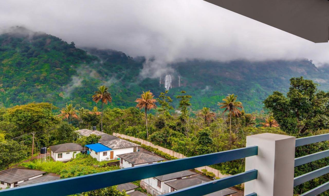 Treebo Trend Misty Garden Resorts With Mountain View ムンナール エクステリア 写真