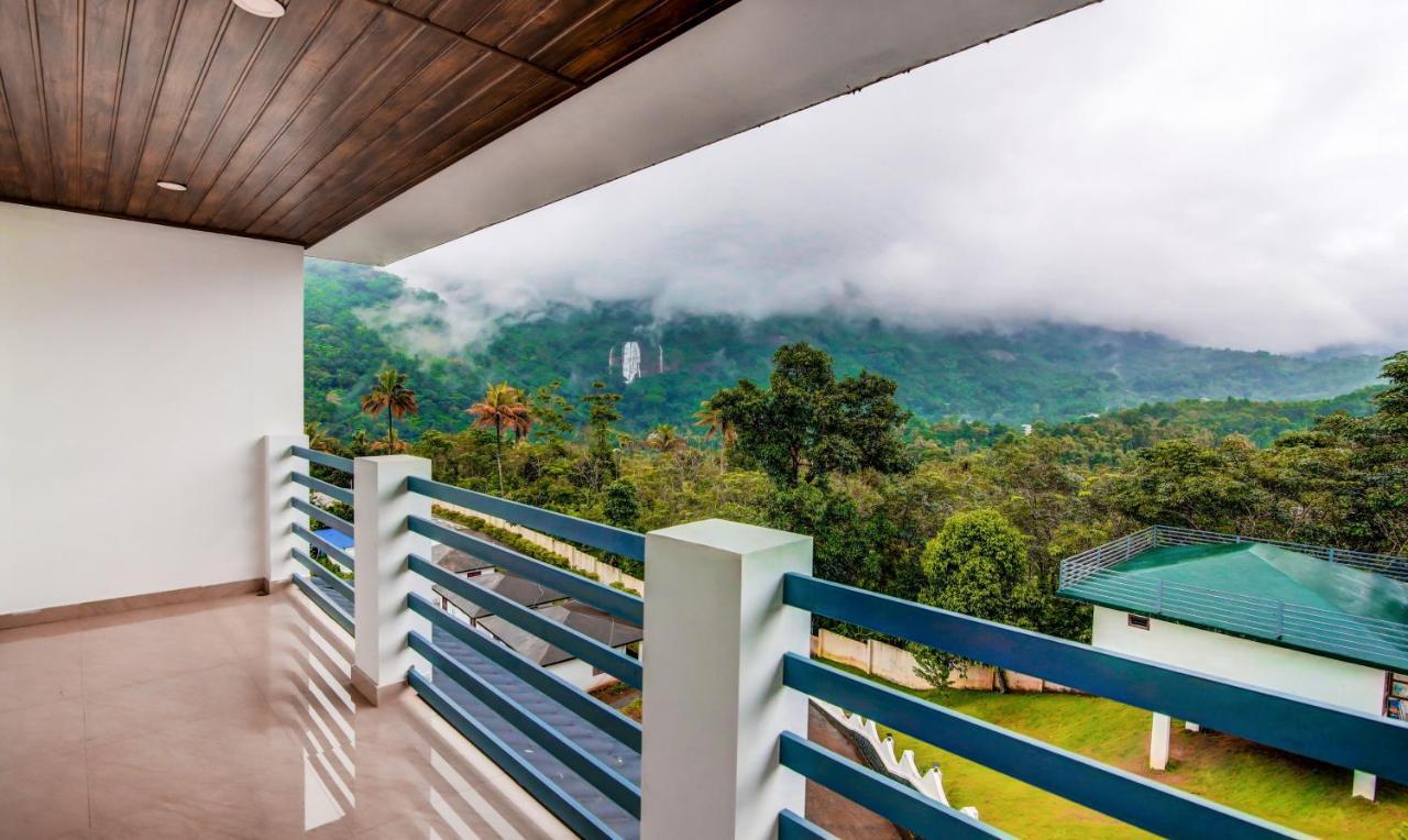 Treebo Trend Misty Garden Resorts With Mountain View ムンナール エクステリア 写真